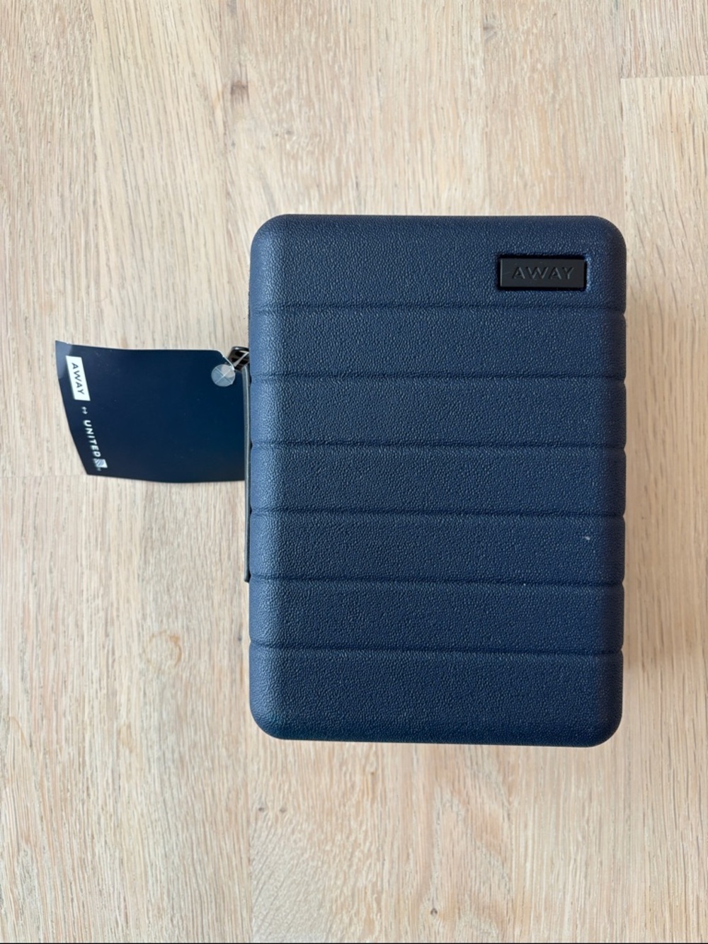 United Airlines x Away “Hard Side Suitcase” Unisex Amenity Kit | Sunday Riley |